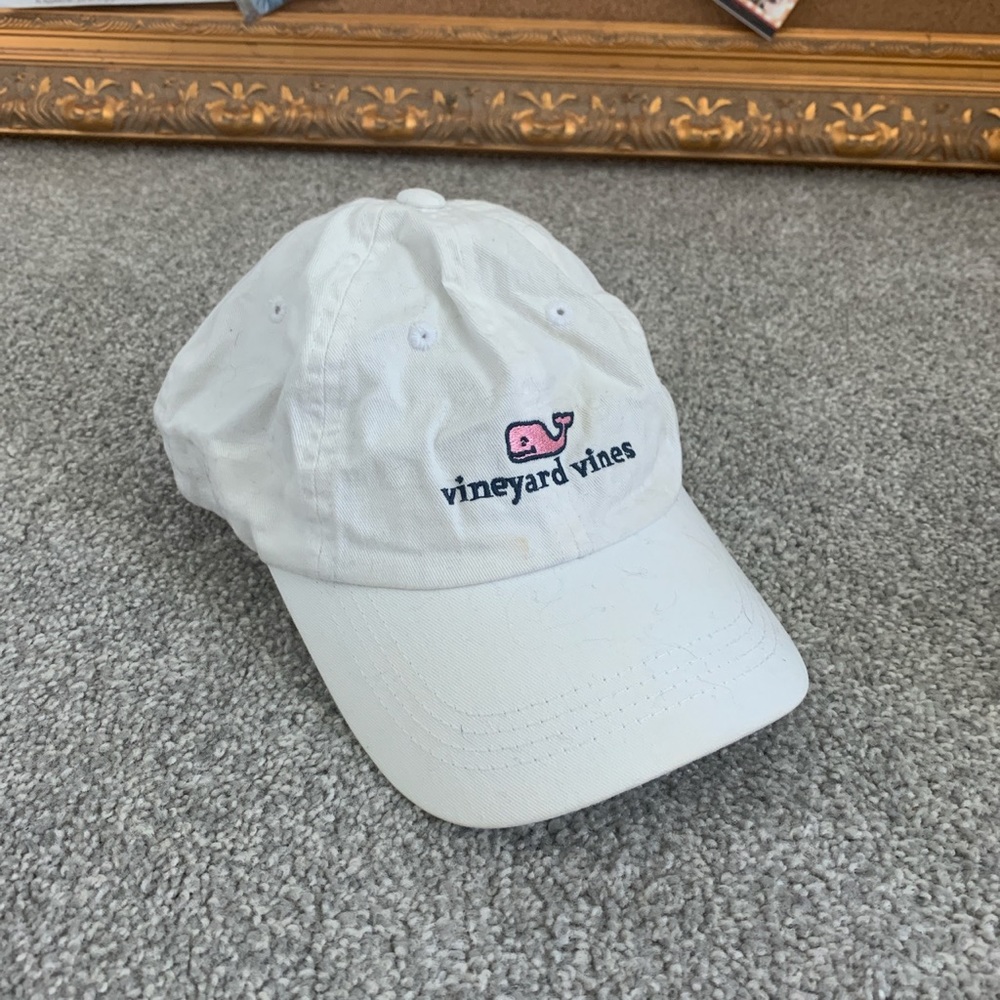 VINEYARD VINES baseball cap!